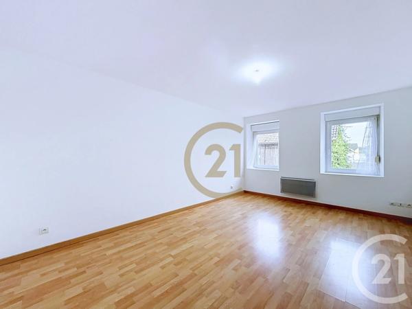 Appartement F3 à vendre  3 pièces - 74,40 m 2   BAVILLIERS  - 90