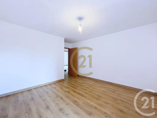 Appartement F3 à vendre  3 pièces - 74,40 m 2   BAVILLIERS  - 90