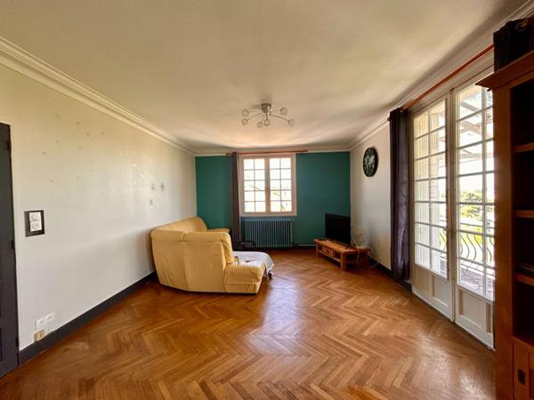 A vendre, quartier des CEBRADES à Notre dame de Sanilhac, maison type 6 de 145m²