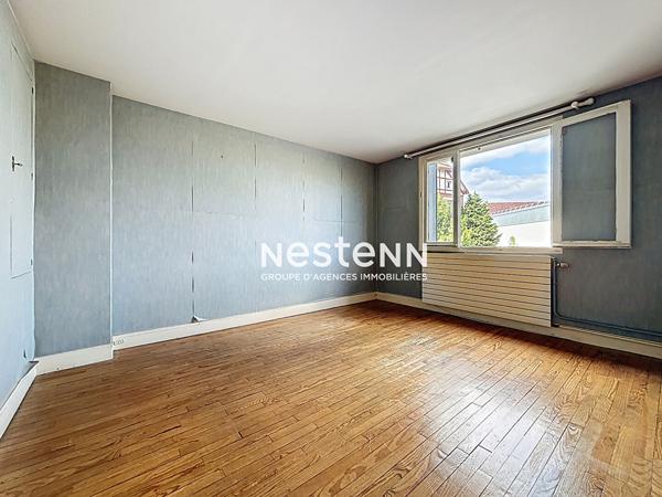 ISSY LES MOULINEAUX - Maison 9 pièces avec 5 chambres jardin piscine