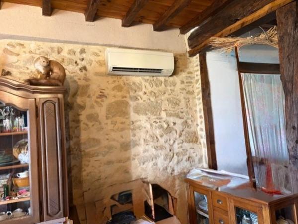 PLAISANCE (32): Ancienne FERME GASCONNE de 300m2, adaptée activité chambres d hotes, 7chambres, dépendances, 5000m2