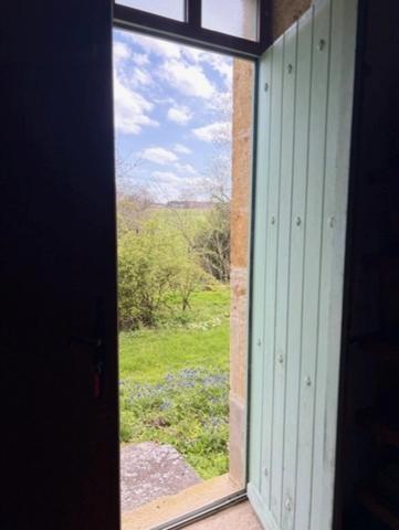 PLAISANCE (32): Ancienne FERME GASCONNE de 300m2, adaptée activité chambres d hotes, 7chambres, dépendances, 5000m2