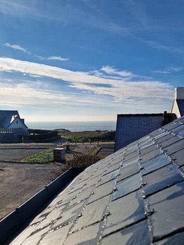 A 2 pas de la côte sauvage.