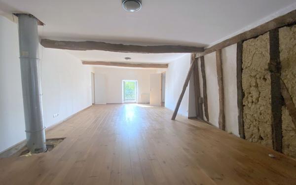 Maison à louer    7 pièces •  Pomarez