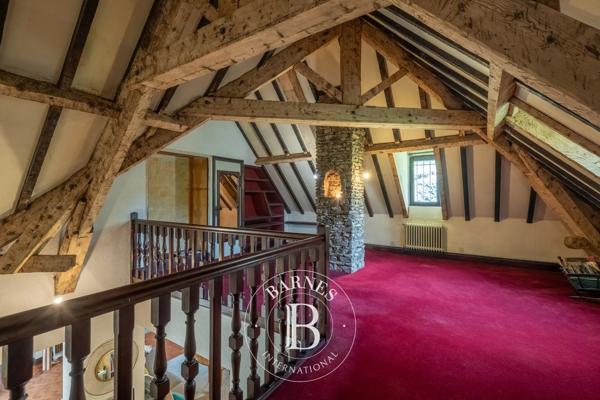 Saint-Cyr-au-Mont-d'Or, Maison 3 Chambres -  272 m² à vendre