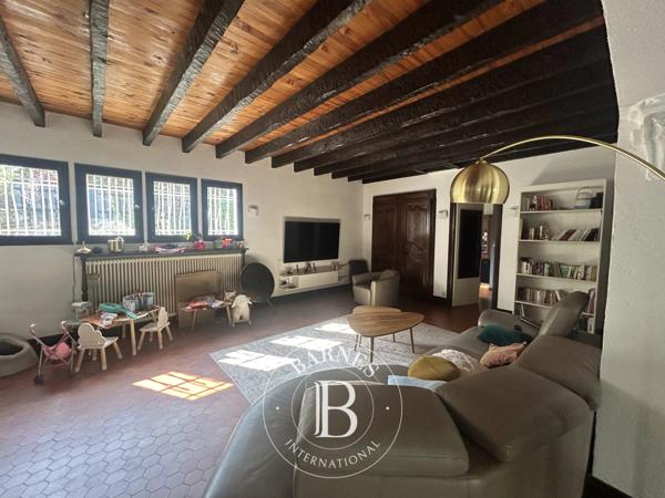 Saint-Cyr-au-Mont-d'Or, Maison 3 Chambres -  272 m² à vendre