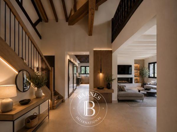 Saint-Cyr-au-Mont-d'Or, Maison 3 Chambres -  272 m² à vendre