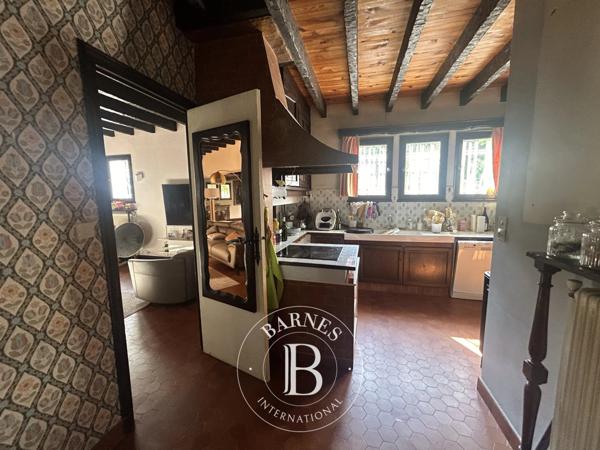 Saint-Cyr-au-Mont-d'Or, Maison 3 Chambres -  272 m² à vendre