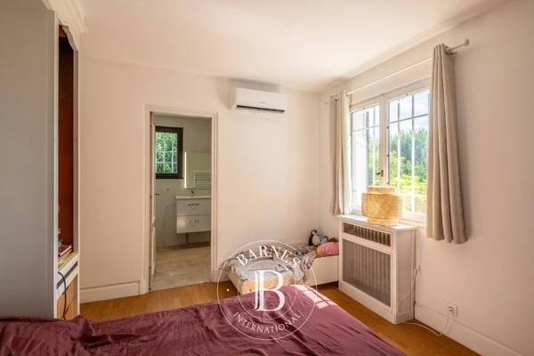 Saint-Cyr-au-Mont-d'Or, Maison 3 Chambres -  272 m² à vendre
