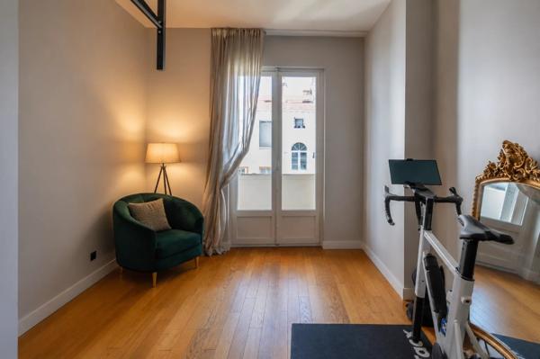 Lyon 3ème - Appartement de 135,45 m² - 3 chambres - Balcons - Cave