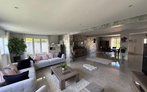 Maison à vendre    5 pièces •  Vienne