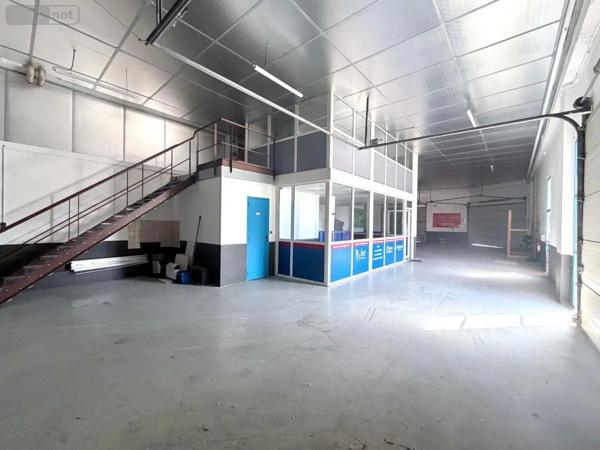 Location - Fonds et/ou murs commerciaux Châlons-en-Champagne 51000 475 m 2