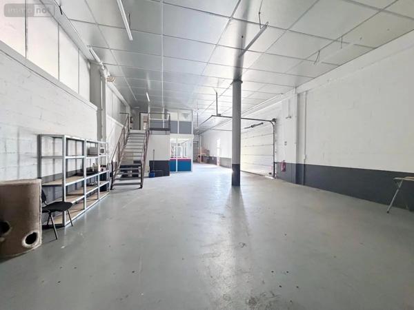 Location - Fonds et/ou murs commerciaux Châlons-en-Champagne 51000 475 m 2