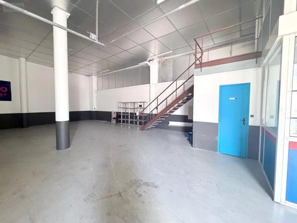 Location - Fonds et/ou murs commerciaux Châlons-en-Champagne 51000 475 m 2