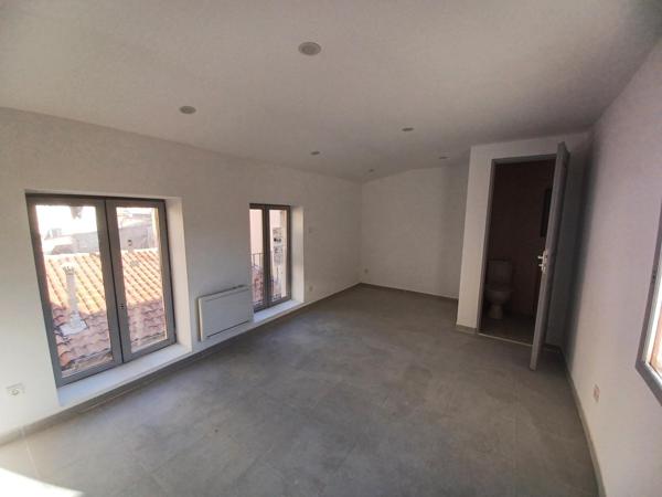 Immeuble  75M2 4 studios