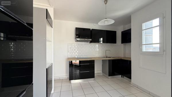 Appartement à louer à Saint-Denis à la Réunion (97400), ref : MTLOC   
centre ville