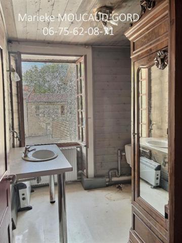 Maison  95 m² 3 chambres  avec jardin de 510 m²  et dépendances