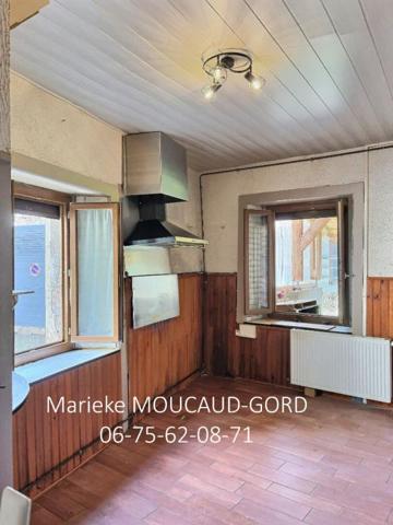 Maison  95 m² 3 chambres  avec jardin de 510 m²  et dépendances