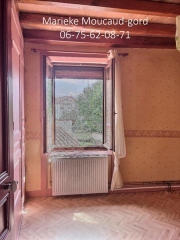 Maison  95 m² 3 chambres  avec jardin de 510 m²  et dépendances