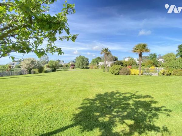 Grand terrain à bâtir sur TREBEURDEN