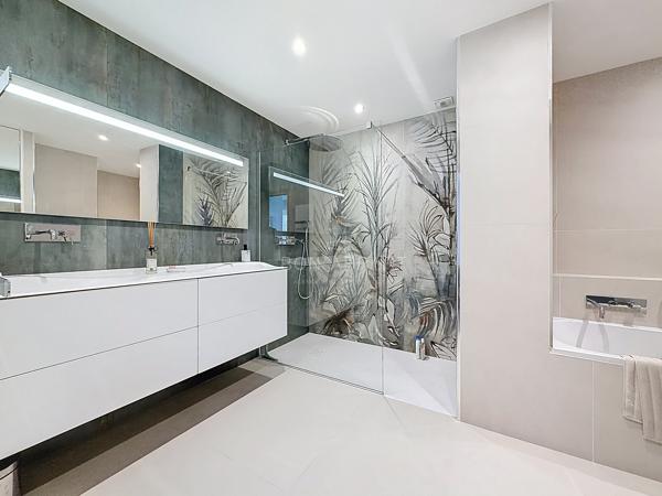Duplex 4 pièce(s) 3 chambre(s) 147 m²