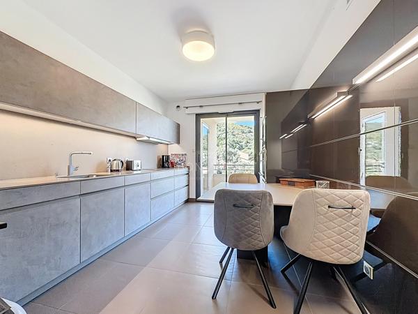 Duplex 4 pièce(s) 3 chambre(s) 147 m²