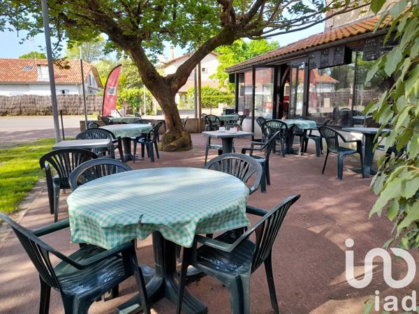 Immeuble à vendre 250 m² Sabres