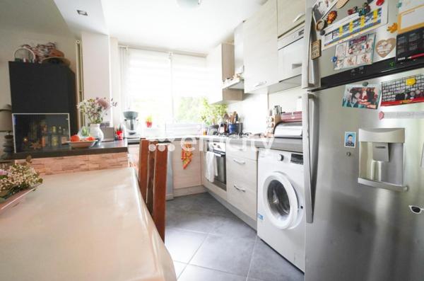 Appartement
         4 pièces
        - 75 m² Exclusivité 289 000 € *