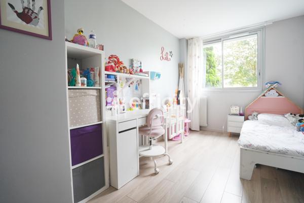 Appartement
         4 pièces
        - 75 m² Exclusivité 289 000 € *