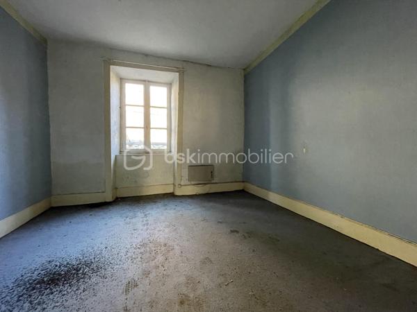 Maison ancienne de 270 m²