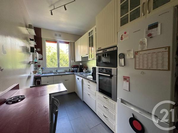 Appartement F5 à vendre  5 pièces - 108 m2 LE MESNIL LE ROI - 78