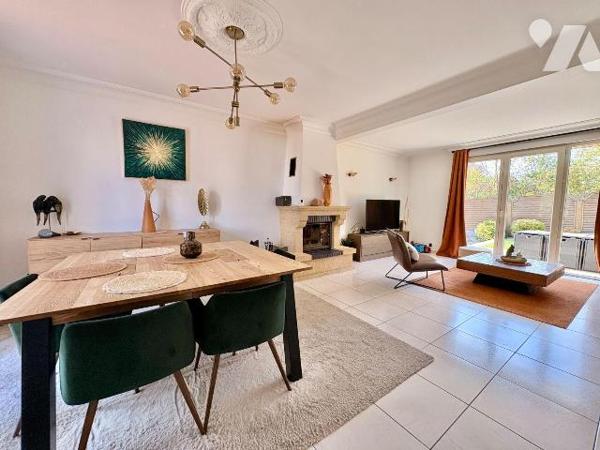 NOUVEAUTÉ ? ÉTUDE TRENTE-CINQ NOTAIRES ! VOTRE NOTAIRE DE VERN SUR SEICHE

Située rue Villier...