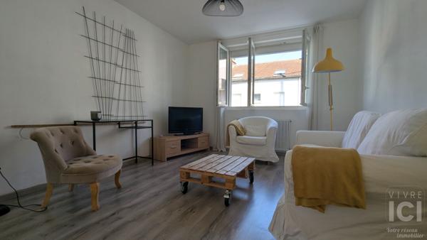 Appartement MEUBLE - T3 - 64.49m² / NANTES - PARKING + CAVE