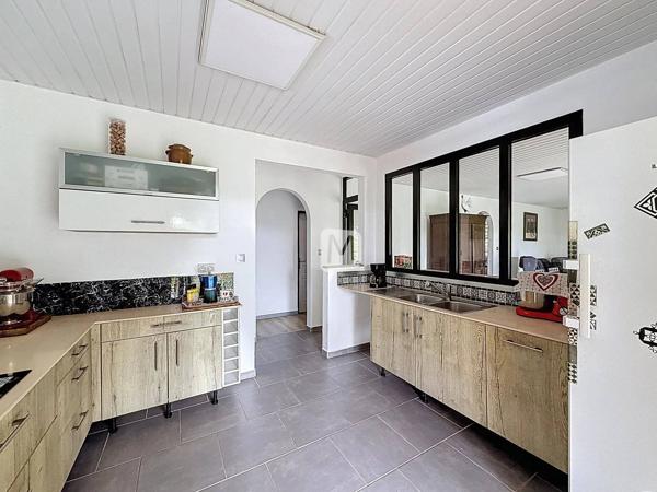 DPT GUYANE,  À vendre MATOURY Maison individuelle T5 de 140 m2 sur un terrain de 2 501 m2