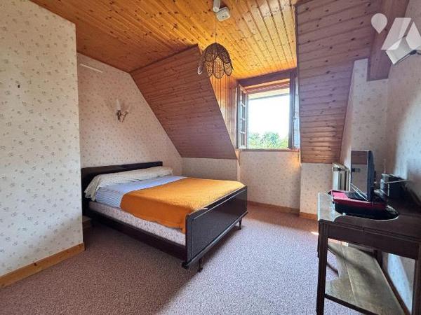 NOUVEAUTE ! Seulement chez Trente-Cinq Notaires ! 

A 10 minutes de Rennes, au coeur de la co...