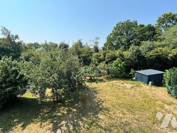 NOUVEAUTE ! Seulement chez Trente-Cinq Notaires ! 

A 10 minutes de Rennes, au coeur de la co...