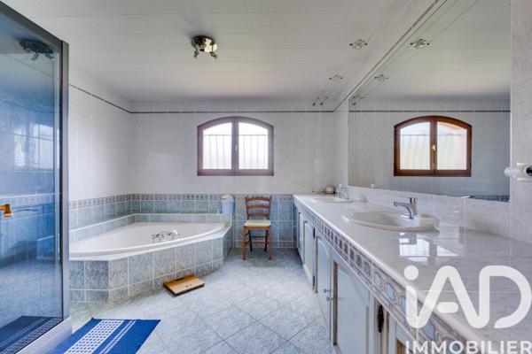 Maison à vendre 6 pièces 219 m² Saint-Lys
