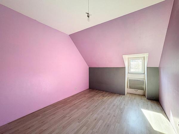 MAISON EN PIERRE, 2 CHAMBRES, 1000M2 DE TERRAIN CLOS