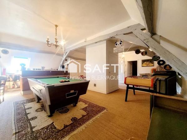 Bel ensemble immobilier de caractère au cœur de Pleumartin