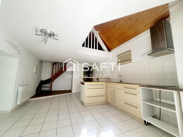 Bel ensemble immobilier de caractère au cœur de Pleumartin