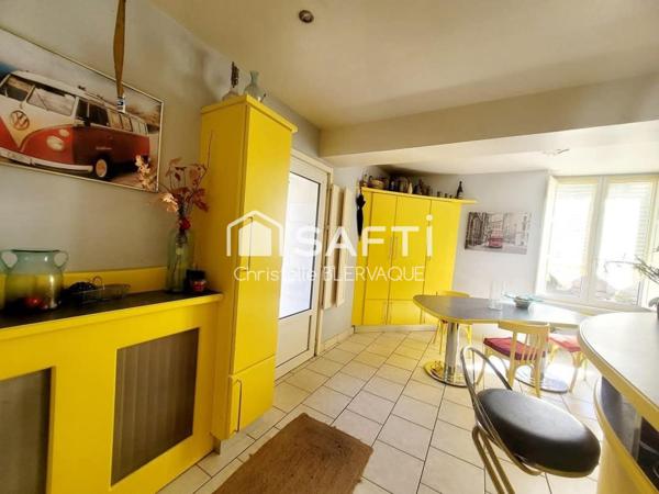 Bel ensemble immobilier de caractère au cœur de Pleumartin