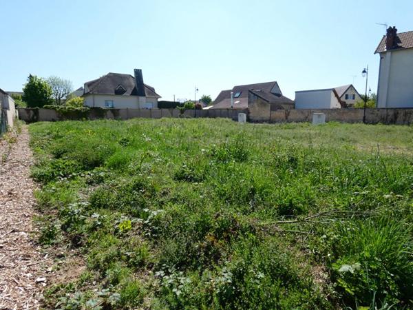 Terrain  viabilisé OULINS