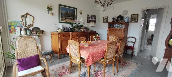 T4 traversant de 81,62m² avec 3 balcons, 2 caves et parking (en option) - secteur TRIANGLE D'OR