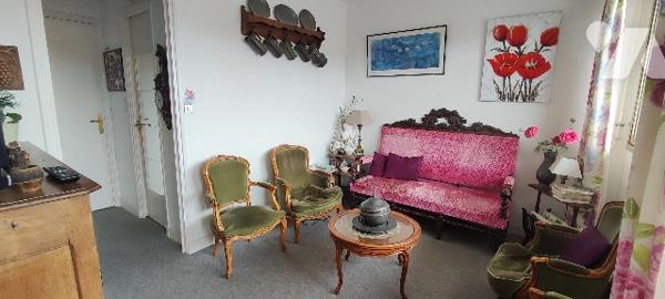 T4 traversant de 81,62m² avec 3 balcons, 2 caves et parking (en option) - secteur TRIANGLE D'OR