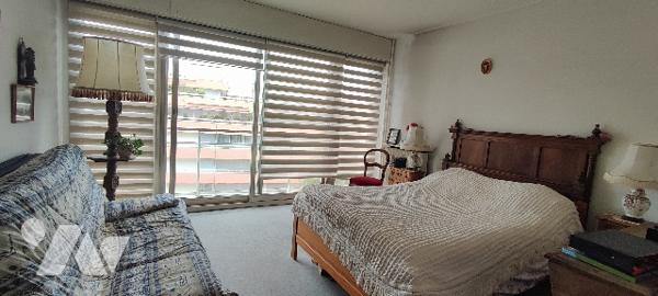 T4 traversant de 81,62m² avec 3 balcons, 2 caves et parking (en option) - secteur TRIANGLE D'OR