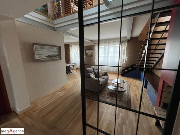 Immeuble à LORIENT, 56100 - 130m²