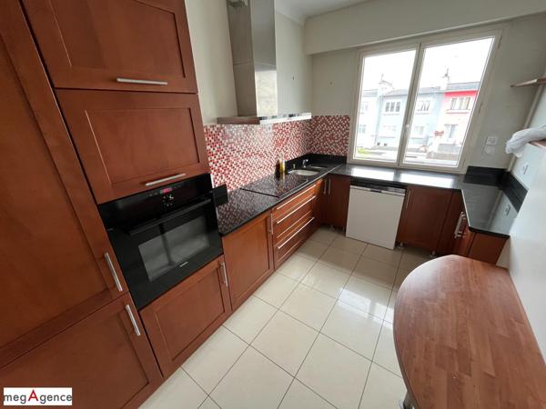 Immeuble à LORIENT, 56100 - 130m²