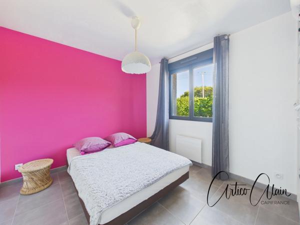 Maison contemporaine ossature bois 130 m² avec piscine et terrain 1300 m2