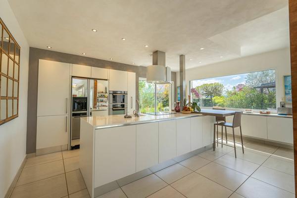Maison Pugny Chatenod  5 pièces 182 m2 - piscine