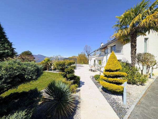Maison Pugny Chatenod  5 pièces 182 m2 - piscine